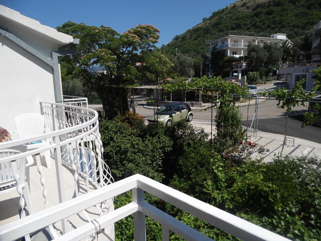Apartments Slavica Jovanovic Sveti Stefan Zimmer foto