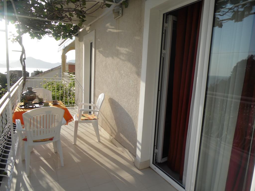 Apartments Slavica Jovanovic Sveti Stefan Zimmer foto